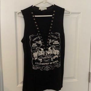 ✨4/$25 Graphic black top